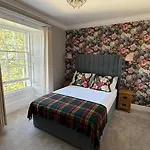Armadillo Guest House- Adults Only
