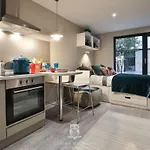 For Students Only - Kings Stables Road In Apartamento