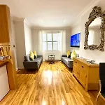 Historic Mews House 2br In Centre * Эдинбург