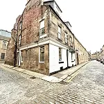 Historic Mews House 2br In Centre Апартаменты Эдинбург