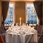 Hill Place 4*