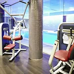 מלון Novotel Park 4*