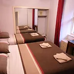 Regent House - Centre 3* Edinburgh