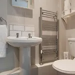 Aynetree בית הארחה אדינבורו