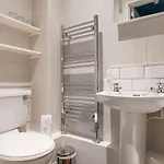 بيت ضيافة Aynetree إدنبرة
