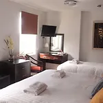 Victoria Park House Hostel
