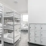 Hostel Revolver *