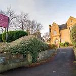Cumberland Hotel