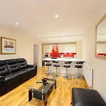 Edinburgh City Suites Ξενοδοχείο με διαμερίσματα Εδιμβούργο