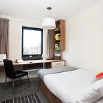 Hotel apartamentowy Unite Students - Chalmers Street - The Meadows Edynburg
