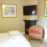 Gladstone House Pensión 4*