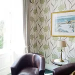 Pensión Gladstone House 4*