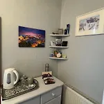 From 3* Edimburgo