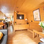 - Houseboats Botel 4*
