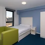 Destiny Student - Shrubhill * Edimburgo