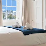 Guestready - Elegant Retreat Daire Edinburgh