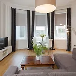 Castle Lejlighedshotel 3*