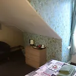 Oda ve Kahvaltı 16 Pilrig 3*