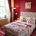 Bed & Breakfast 16 Pilrig