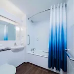 Hotell Travelodge Dreghorn 3*