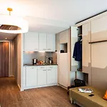 Adagio Royal Mile 4* אדינבורו