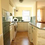 Three Bedrooms Flat In Old Town , Grassmarket Heart Of Flat Sleeps 6 , Eh1 58 Grassmarket, Edinburgh