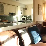 Three Bedrooms Flat In Old Town , Grassmarket Heart Of Flat Sleeps 6 , Eh1 58 Grassmarket, Apartmán