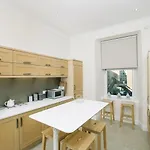 Apartment Joivy Elegant Apartment By Princes Street Gardens *