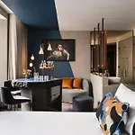 W 5* Edinburg