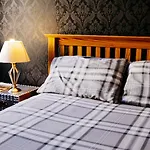 Backpackers - Over 18s Only *