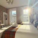 Armadillo Guest House- Adults Only