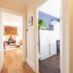 아파트 Bright 1-bed Flat Near The Shore & Ocean Terminal 에든버러