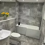 Apartment 3 Bedroom Edinburgh