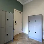 Revolver Vandrarhem *