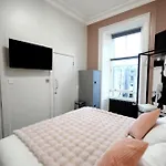 Revolver Hostel Edynburg