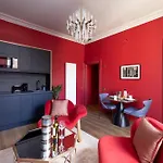 30 Castle Street 3*