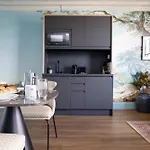 30 Castle Street 3* Edinburgh