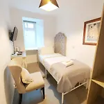 Penzion Allison House 17 3*