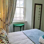 Lejlighed Bernard St - Bright And Spacious 1 Bed At The Shore!
