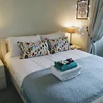 شقة Bernard St - Bright And Spacious 1 Bed At The Shore! إدنبرة