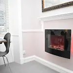 West Port - 2br In The Heart Of The Old Town Just Off The Grassmarket Edinburgh