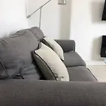 Beautiful Scandi-inspired One Bed In Stockbridge * 爱丁堡