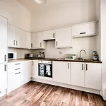 Lothian Road - Perfect Centre Location. Edinburgh