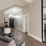 Luxury Georgian Retreat By Sovo Appartamento