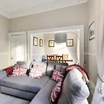 George Iv Bridge - Superbly Located 3 Bedroom! * Edinburgh