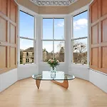 Merchiston 1 In Shared With Parking - *