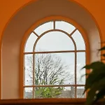 Merchiston 1 In Shared With Parking - منزل للإقامة *