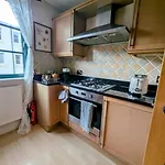 Center Gem-4bd House! Nyaraló