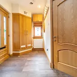 Family Friendly 3br Townhouse With 6 Beds And Parking بيت للعطل