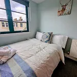 Center Gem-4bd House!